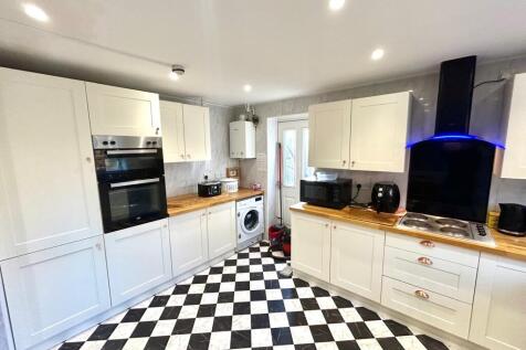 Foxley Place, MK5 photo 3
