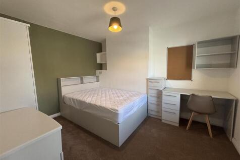 Ashley Bed 4.JPG