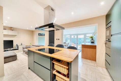 1400091-9-69663a6...