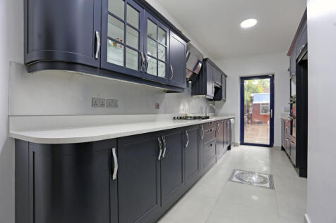 Brancaster Road, Newbury Park, Ilford, Redbridge photo 4