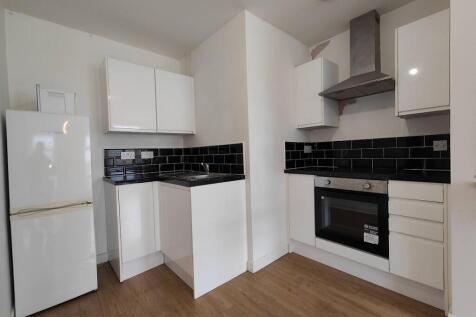 Open plan lounge/kitchen