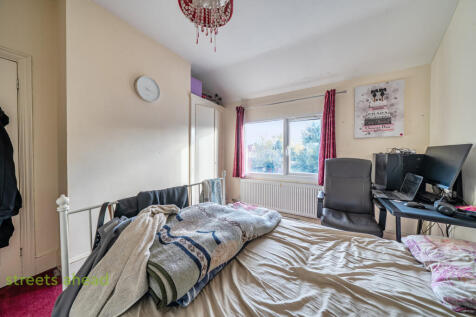 4d5d36e4-7d51-406...