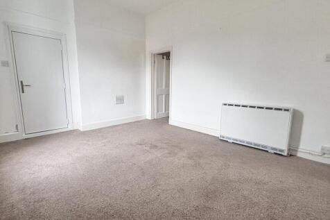 Imperial Avenue, Westcliff-on-Sea photo 3