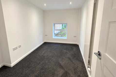 Victoria Crescent, Lambeth, London photo 2