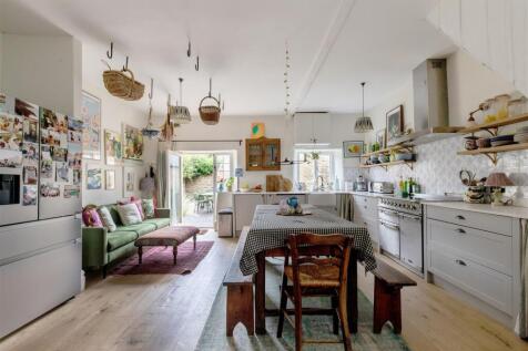 Lechlade House-23.jpg