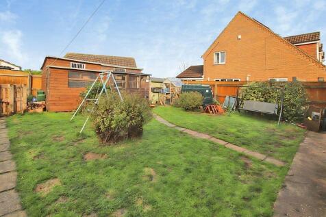 Rear Garden photo 2