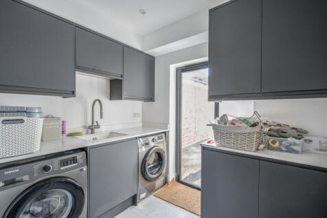 1350083-9-68c009f...