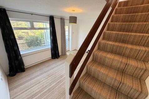 Grasscroft, NORTHAMPTON photo 5