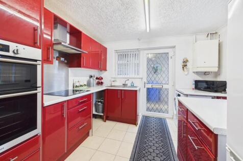 Kitchen: