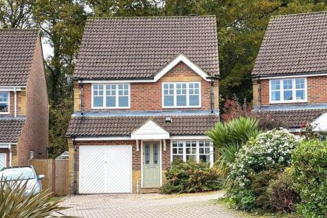 Lymington, SO41 - property photo