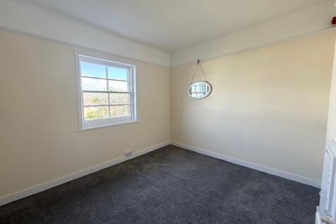 South Terrace, Littlehampton, BN17 photo 4