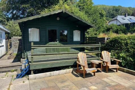 SUMMERHOUSE