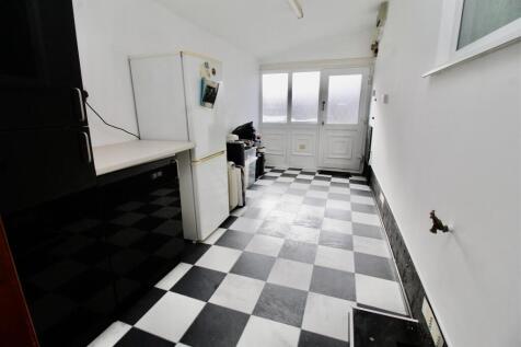 Garage Area