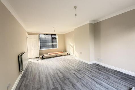 Yatesbury Crescent, Nottingham, NG8 photo 5