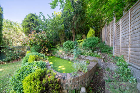 31 Campbell Avenue-61