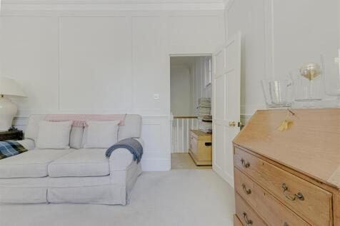 Hemingford Road (9).jpg