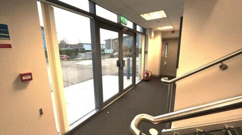 Office to rent Image 6