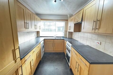 Wilton Place, Basingstoke, RG21 photo 4
