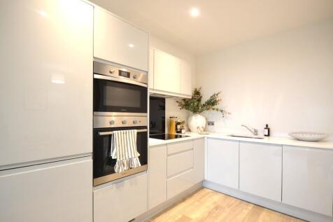 Flat 8 bedroom 