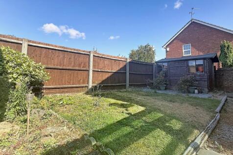 Rear garden angle 4
