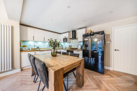 b4c560b3-efb3-4f0...