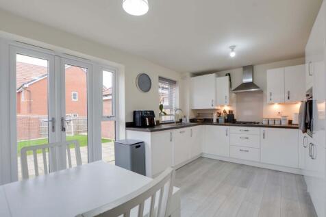 Open Plan Fitted Dining Kitchen