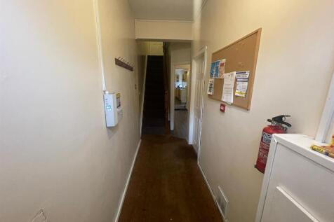 2ham.hallway.jpg