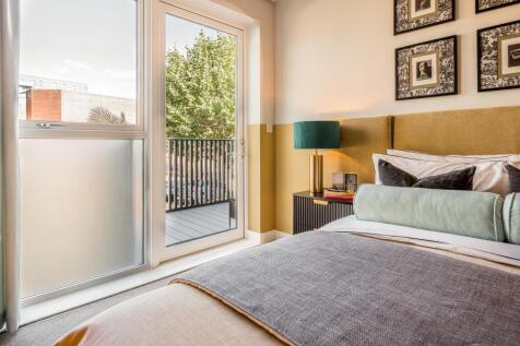 Kew Bridge Rise - 2-bed