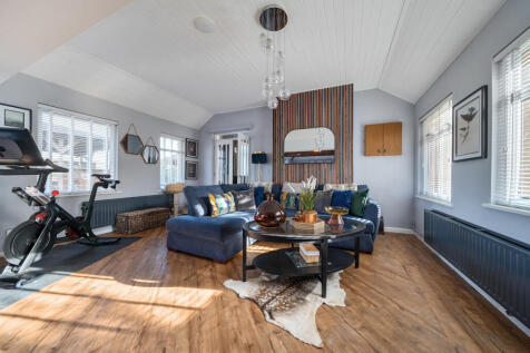 1375631-18-691633...