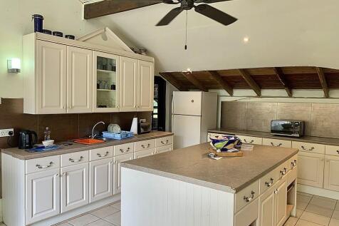 11 Golf Ridge