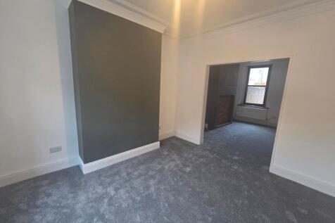 Primrose Crescent, Harrington, CA14 photo 3