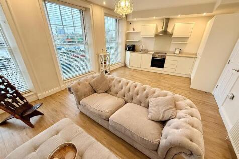 Open Plan Kitchen/Living Room