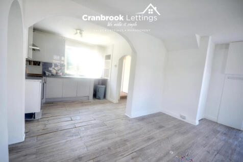 Three bedroom End-Terrace House for sale Rugby Ro