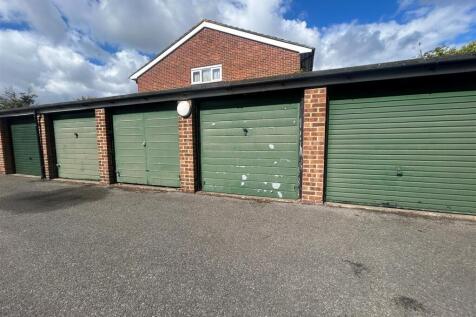 GARAGE.jpg