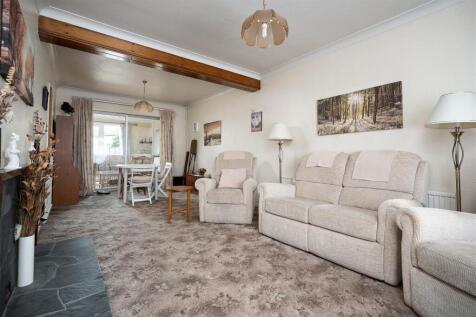 Living Room/Dining Room