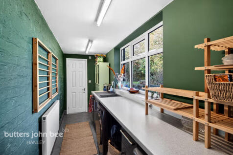 Waterloo Road, STOKE-ON-TRENT photo 4