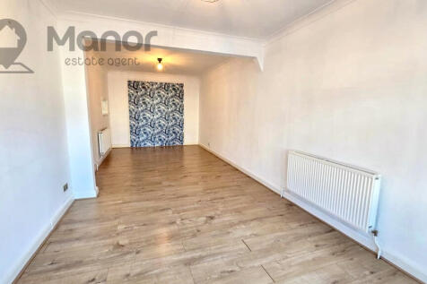 WhatsApp Image 2025-12-15 at 17.39.50