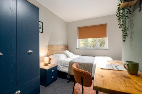 Room 5.jpg