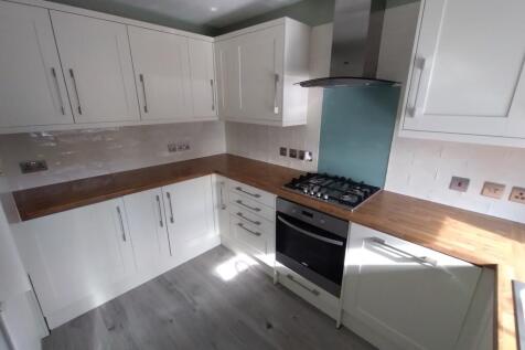 Ludworth Avenue, Marston Green photo 5