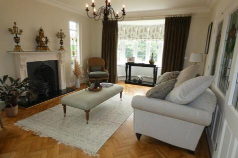 Main Lounge