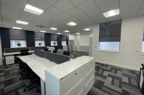 11 Waterloo Place  Desks 2.jpeg