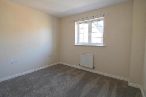 Parsley Close, Red Lodge photo 5