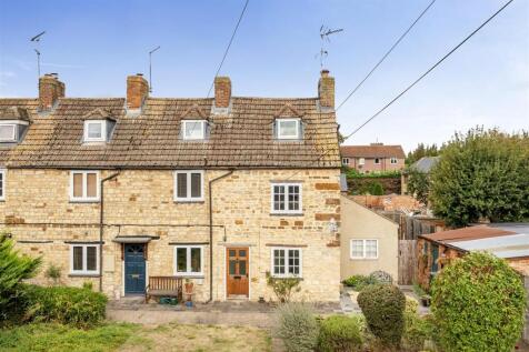 5 Spring Gardens, Towcester (e).jpg