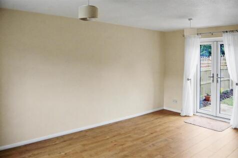 Pound Lane Central, Steeple View, Basildon photo 3