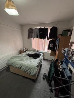 harlaxton-drive-ng7-1je-1057248