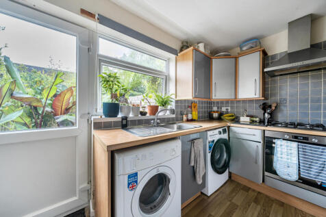 1318867136894d7a455312