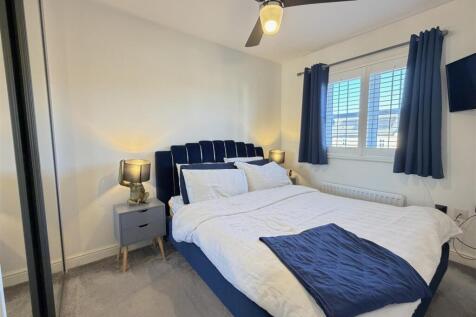 16 Stein Grove-14.jpg