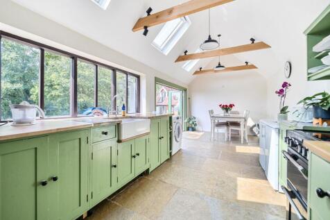 Coach House Kitchen/ Dining Space