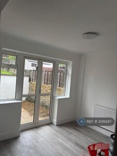 Rickman Hill, Coulsdon, CR5 photo 5