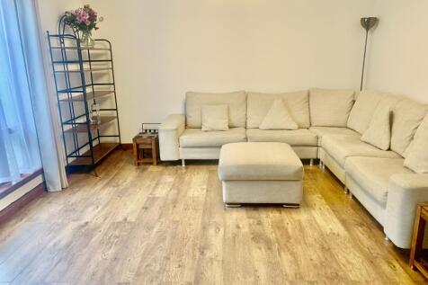 Lounge 2